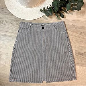 Brandy Melville Kassia Mini Skirt O/S small